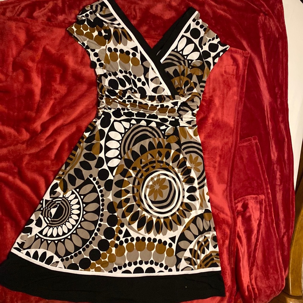 Elegant dress Sandra Darren size 16